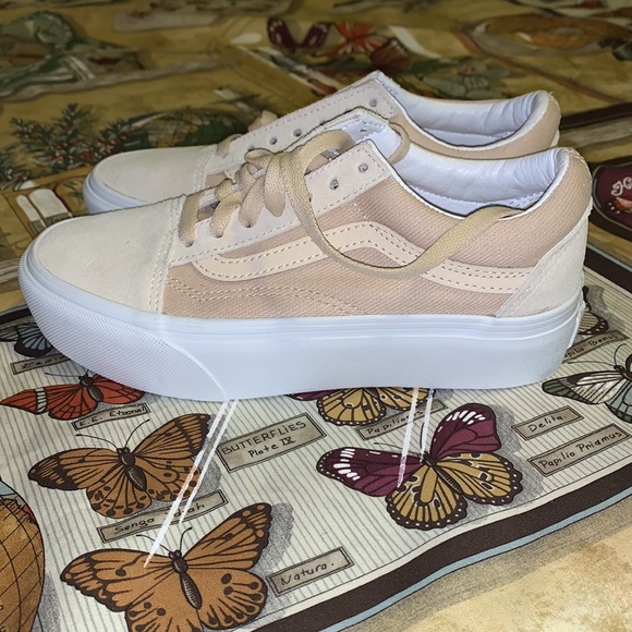 VANS CUSTOM-MADE SHOES. WOMEN'S 5. Men's 3.5. BRAND NEW. HIGHT FLATFORM NWT. - Picture 10 of 11